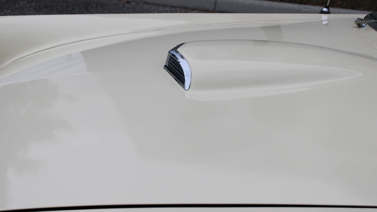 1957 Ford Thunderbird 1st Gen - Image 22 of 31