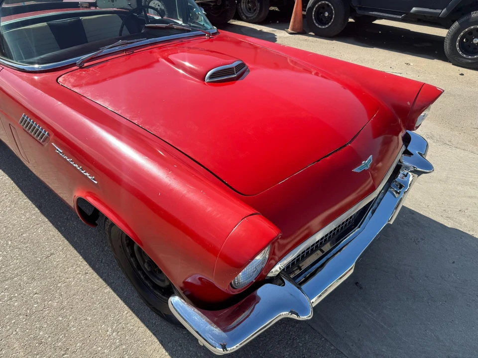 1957 Ford Thunderbird 1st Gen - Image 28 of 31