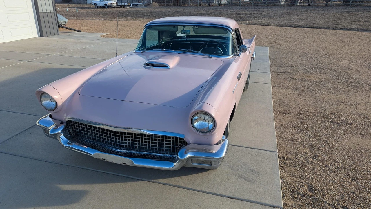 1957 Ford Thunderbird 1st Gen - Image 4 of 31