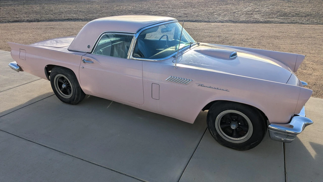 1957 Ford Thunderbird 1st Gen - Image 8 of 31