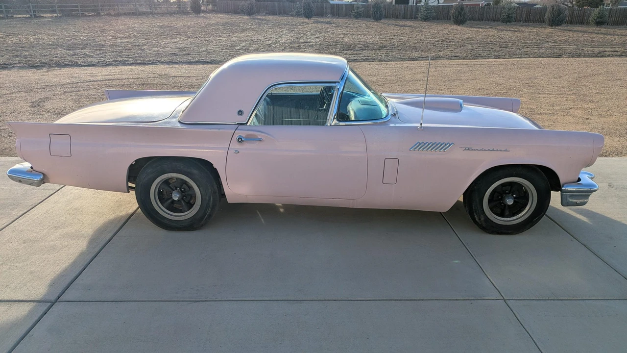 1957 Ford Thunderbird 1st Gen - Image 9 of 31