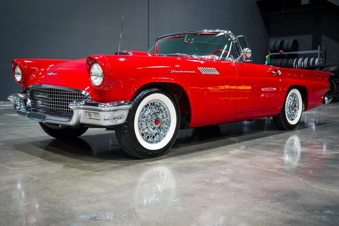 1957 Ford Thunderbird 1st Gen - Image 9 of 31
