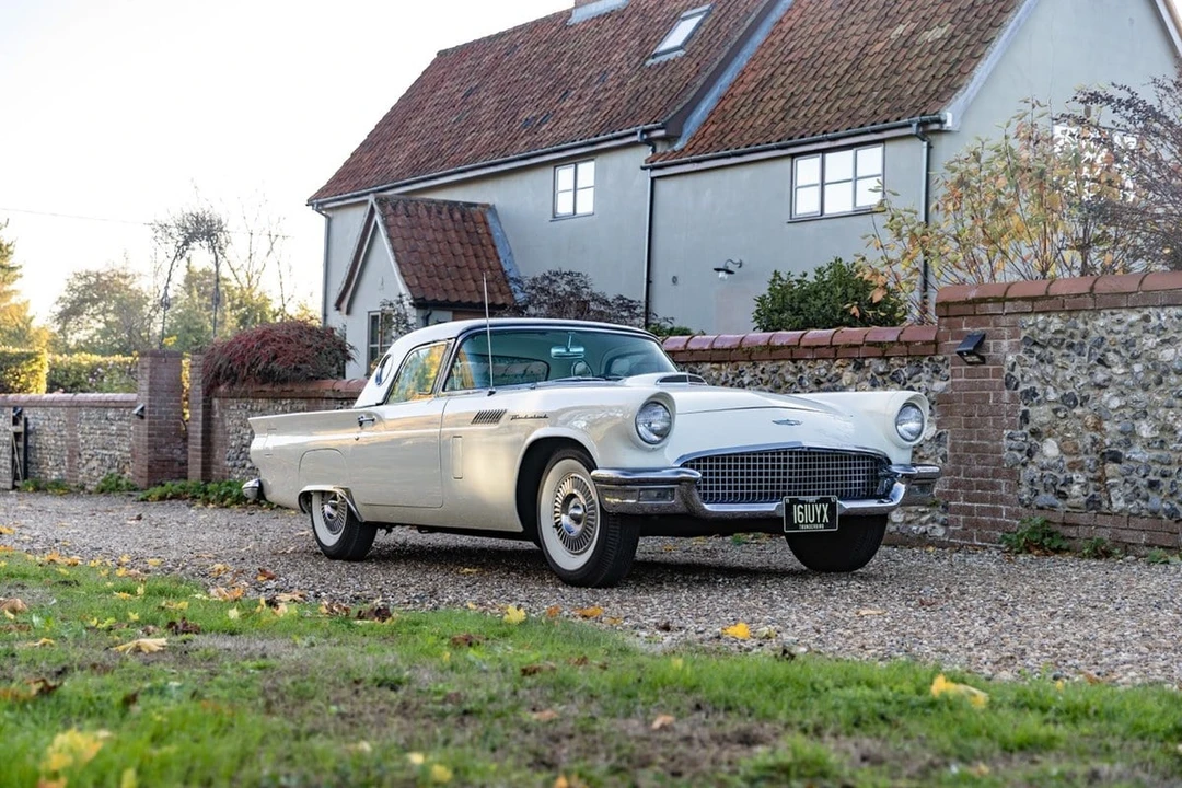 1957 Ford Thunderbird 1st Gen - Image 23 of 30