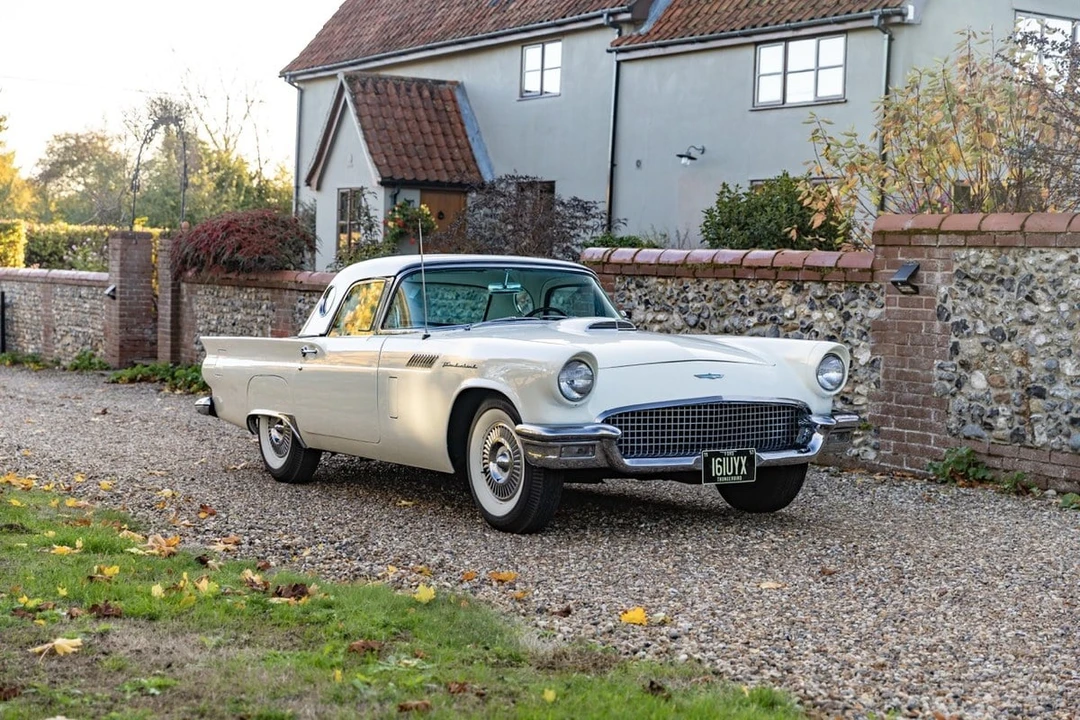 1957 Ford Thunderbird 1st Gen - Image 21 of 30