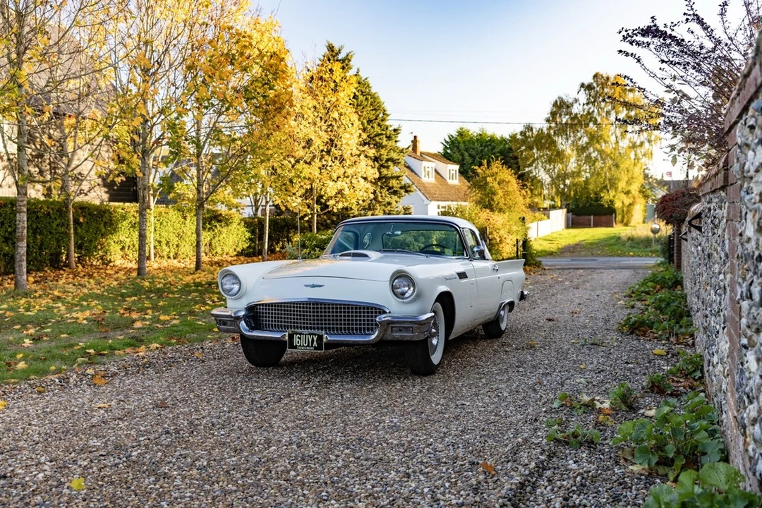 1957 Ford Thunderbird 1st Gen - Image 19 of 30