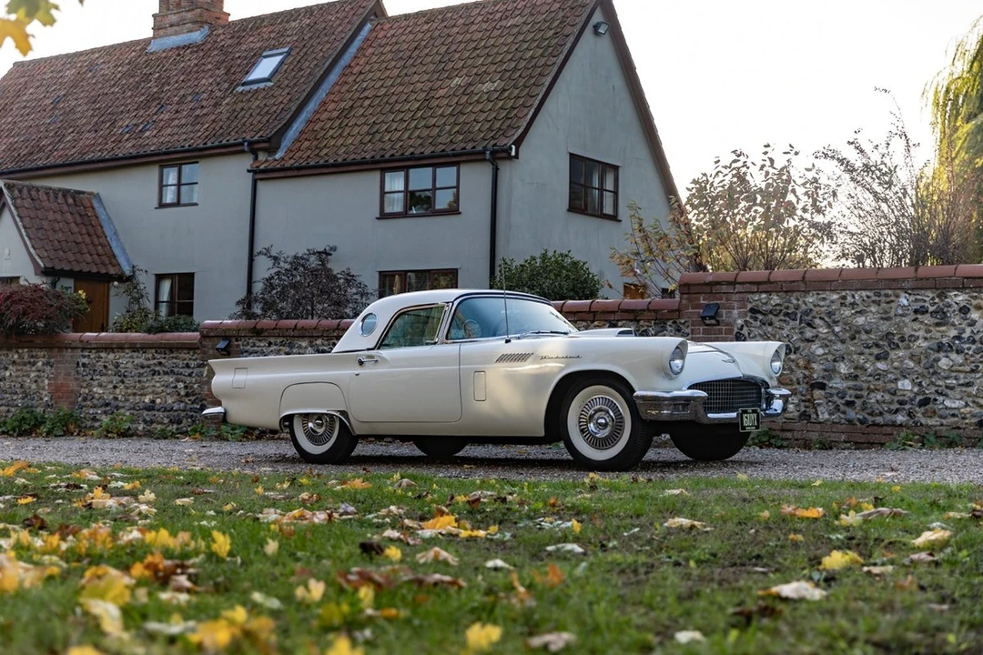 1957 Ford Thunderbird 1st Gen - Image 25 of 30