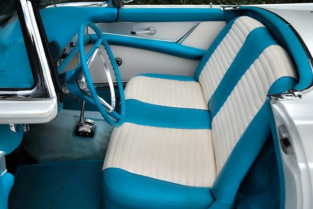 1957 Ford Thunderbird 1st Gen - Image 20 of 30