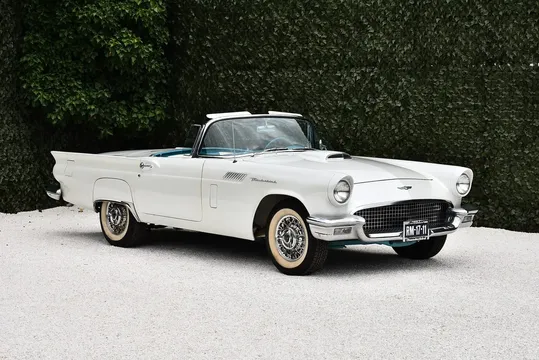 1957 Ford Thunderbird