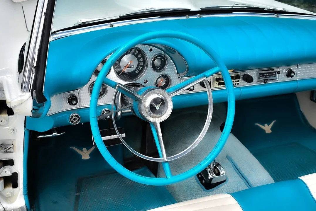 1957 Ford Thunderbird 1st Gen - Image 25 of 30