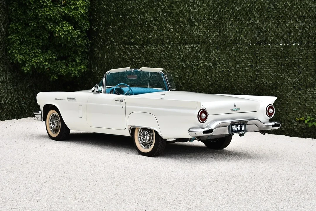 1957 Ford Thunderbird 1st Gen - Image 9 of 30