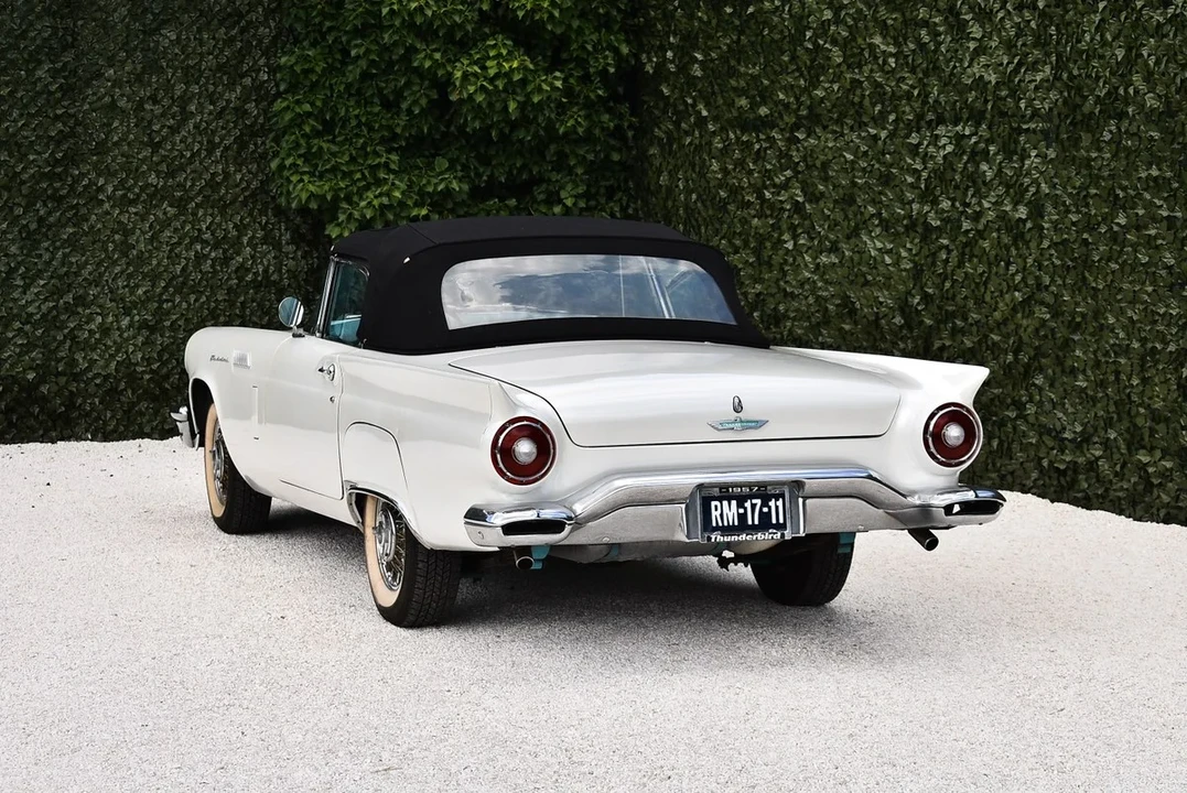 1957 Ford Thunderbird 1st Gen - Image 13 of 31