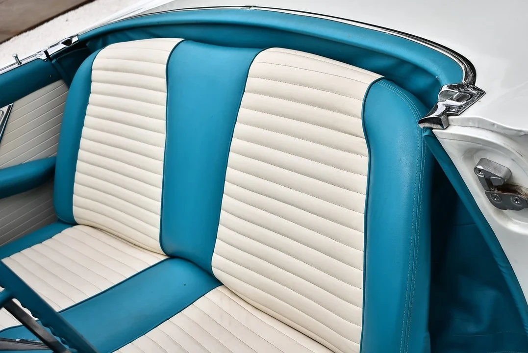 1957 Ford Thunderbird 1st Gen - Image 21 of 31