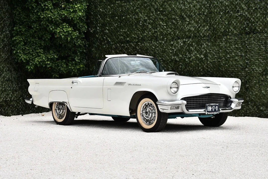 1957 Ford Thunderbird 1st Gen - Image 3 of 31