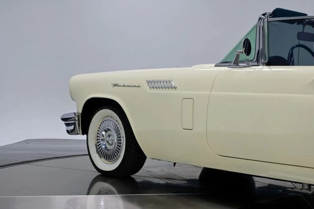 1957 Ford Thunderbird 1st Gen - Image 14 of 21
