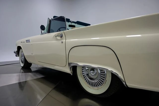 1957 Ford Thunderbird 1st Gen - Image 25 of 31