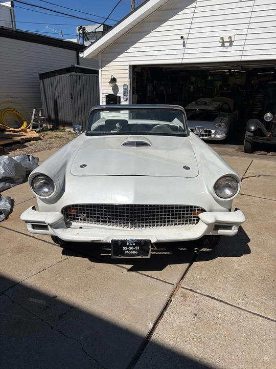 1957 Ford Thunderbird 1st Gen - Image 2 of 10