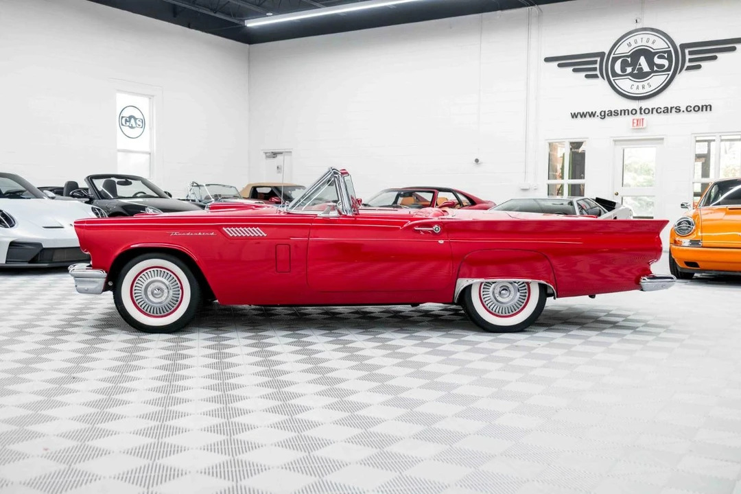 1957 Ford Thunderbird 1st Gen - Image 10 of 31