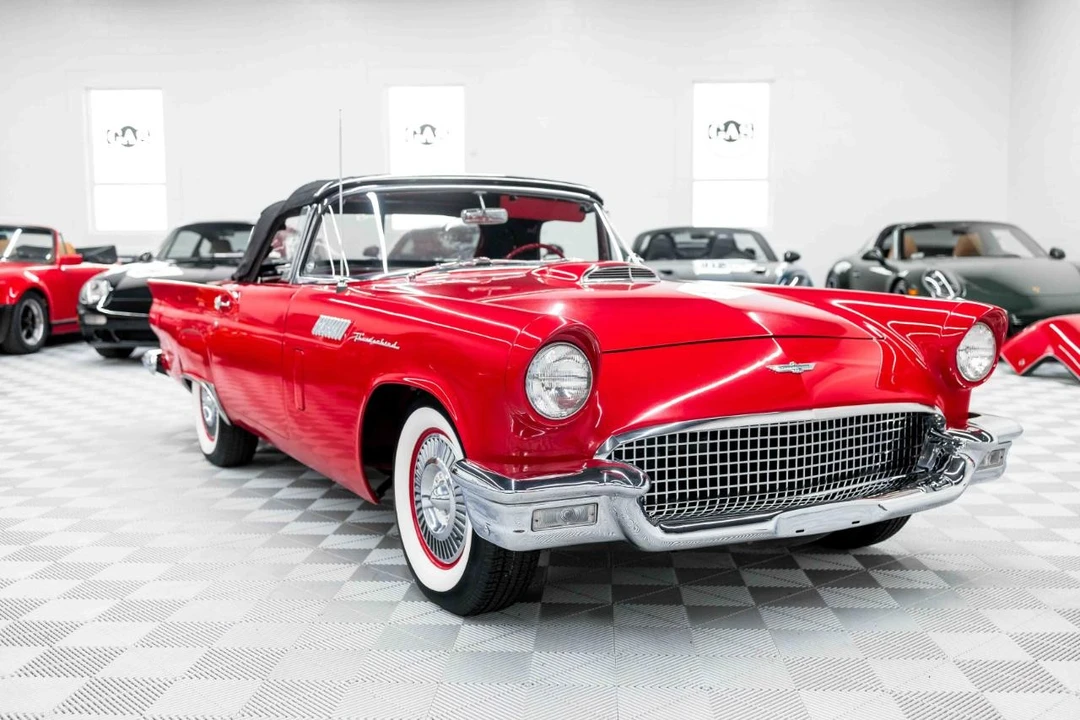 1957 Ford Thunderbird 1st Gen - Image 15 of 31