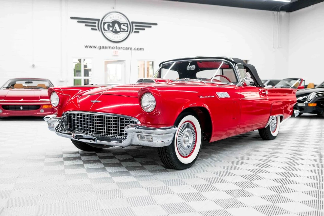1957 Ford Thunderbird 1st Gen - Image 16 of 31