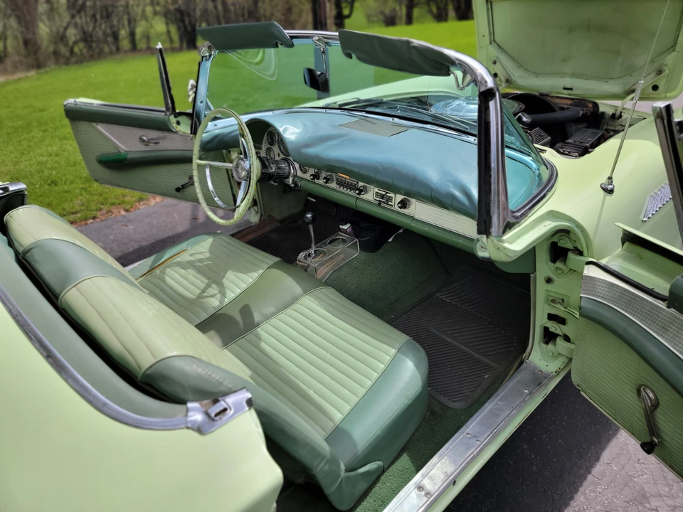 1957 Ford Thunderbird 1st Gen - Image 4 of 9