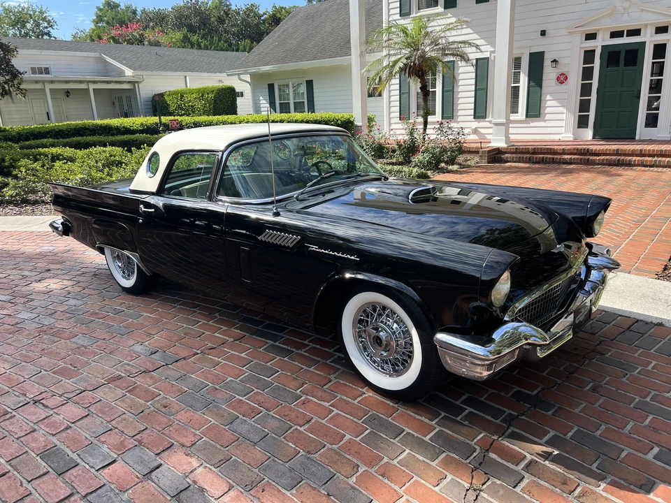 1957 Ford Thunderbird 1st Gen - Image 2 of 16