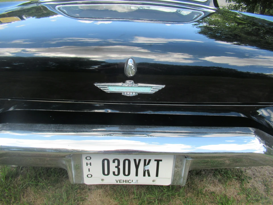 1957 Ford Thunderbird 1st Gen - Image 14 of 31