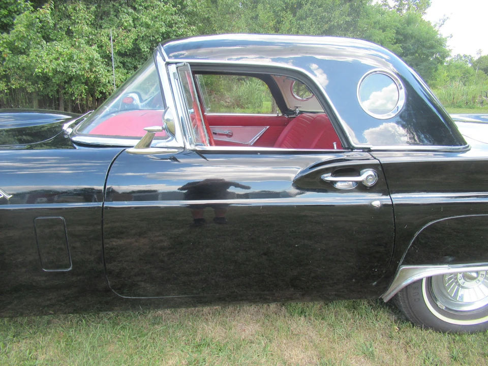 1957 Ford Thunderbird 1st Gen - Image 9 of 31