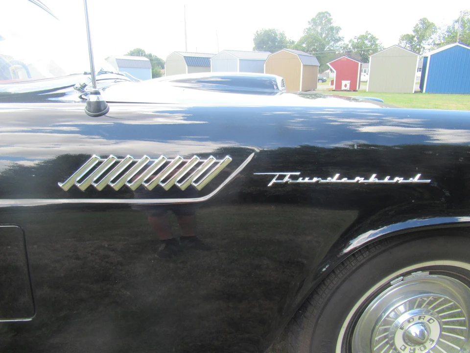 1957 Ford Thunderbird 1st Gen - Image 19 of 31