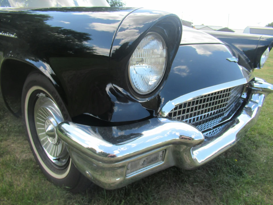 1957 Ford Thunderbird 1st Gen - Image 21 of 31