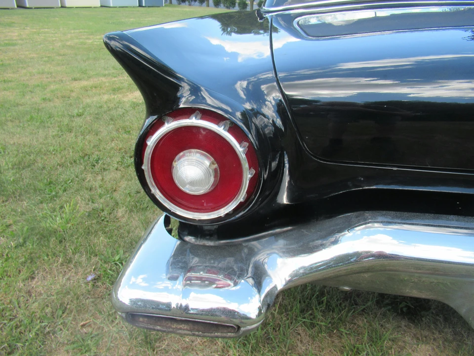 1957 Ford Thunderbird 1st Gen - Image 13 of 31