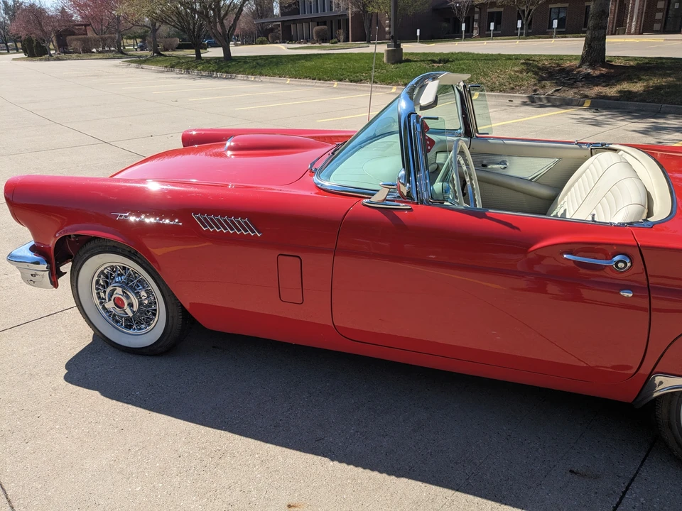 1957 Ford Thunderbird 1st Gen - Image 3 of 31