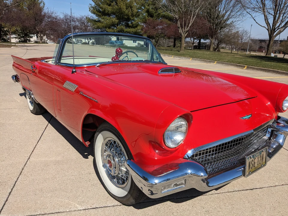 1957 Ford Thunderbird 1st Gen - Image 10 of 31