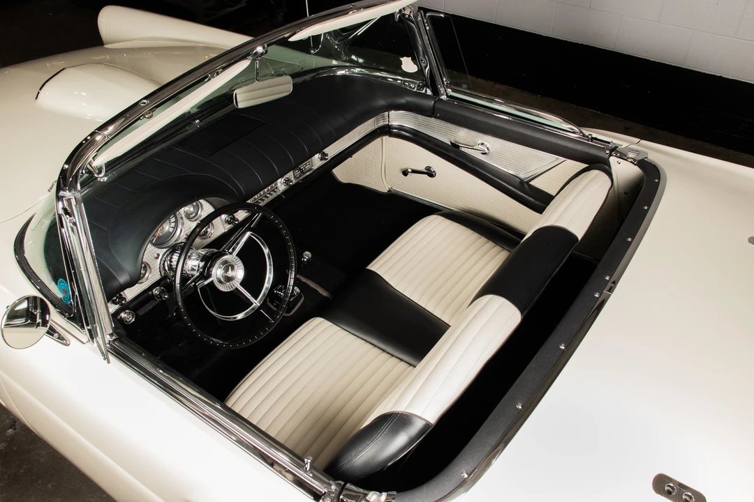 1957 Ford Thunderbird 1st Gen - Image 4 of 12