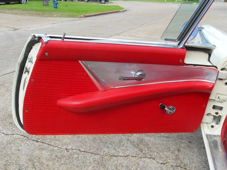 1957 Ford Thunderbird 1st Gen - Image 10 of 11