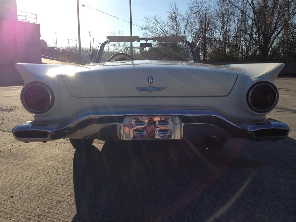 1957 Ford Thunderbird 1st Gen - Image 15 of 31