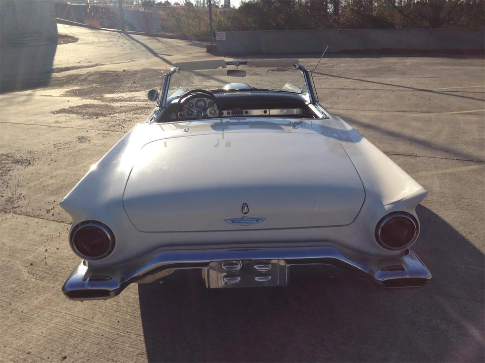1957 Ford Thunderbird 1st Gen - Image 16 of 31