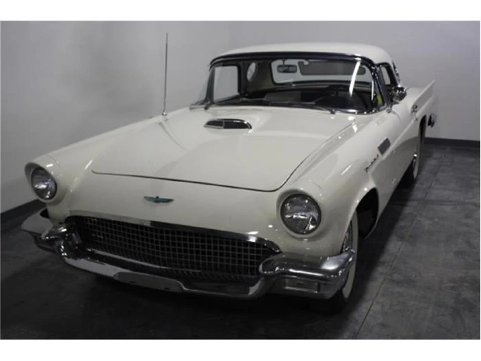 1957 Ford Thunderbird 1st Gen - Image 10 of 31