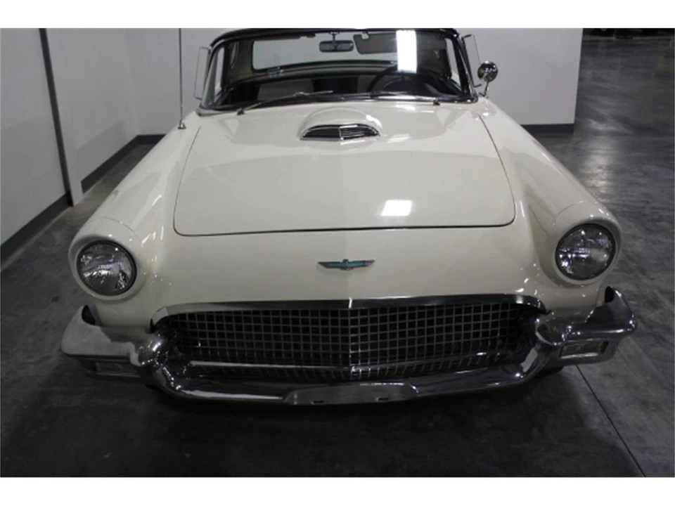 1957 Ford Thunderbird 1st Gen - Image 11 of 31