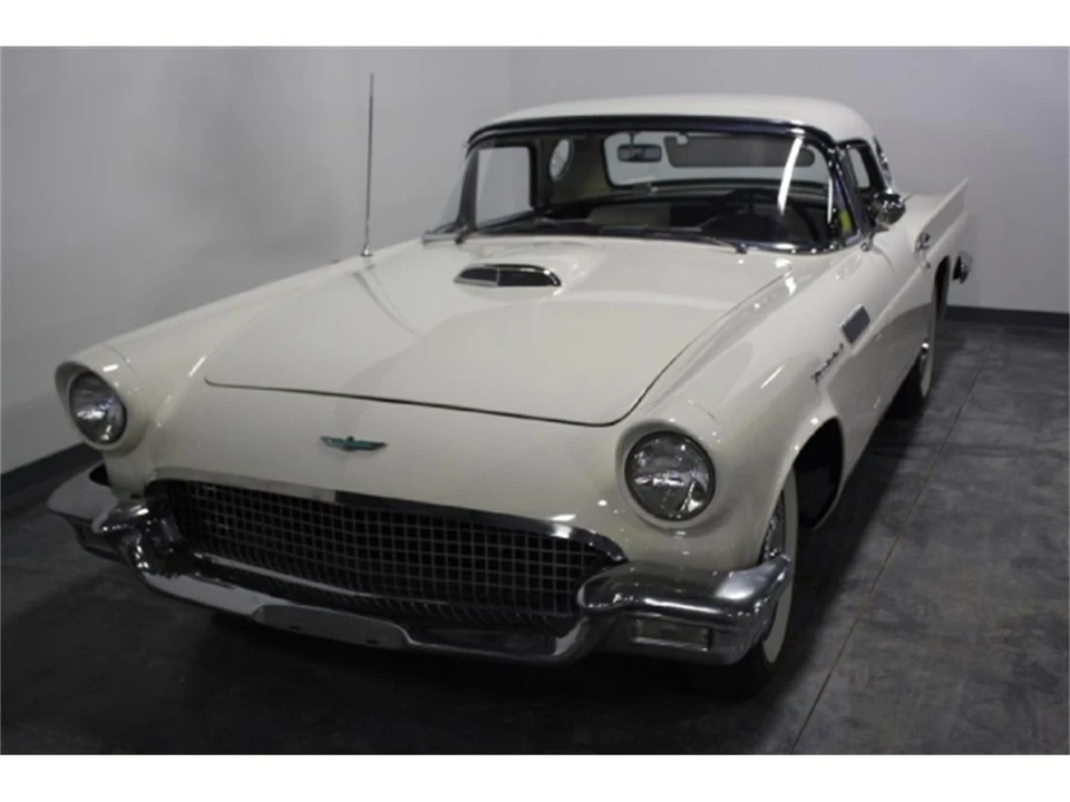 1957 Ford Thunderbird 1st Gen - Image 12 of 31