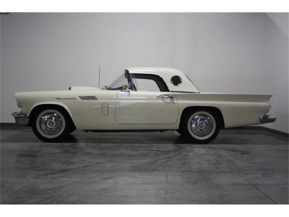1957 Ford Thunderbird 1st Gen - Image 13 of 31