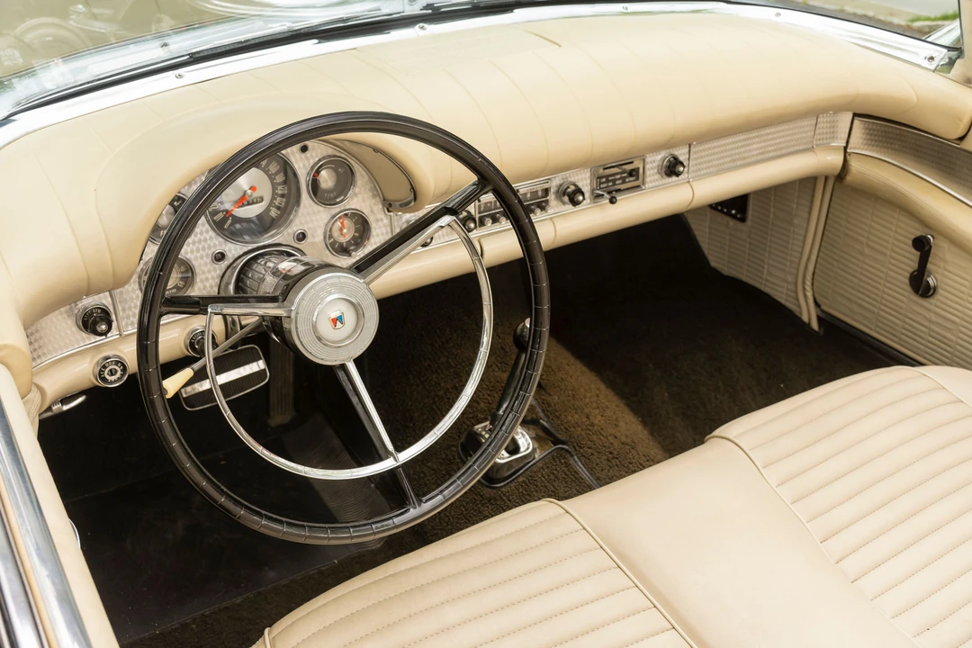 1957 Ford Thunderbird 1st Gen - Image 21 of 31
