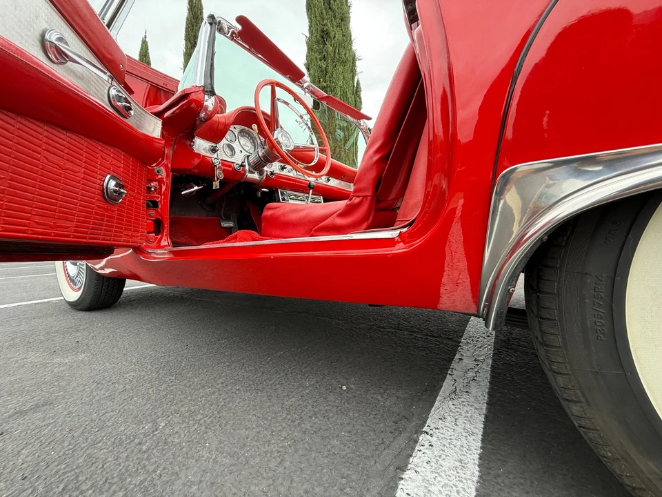1957 Ford Thunderbird 1st Gen - Image 19 of 31