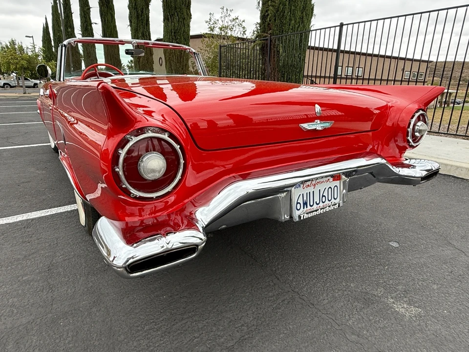 1957 Ford Thunderbird 1st Gen - Image 29 of 31