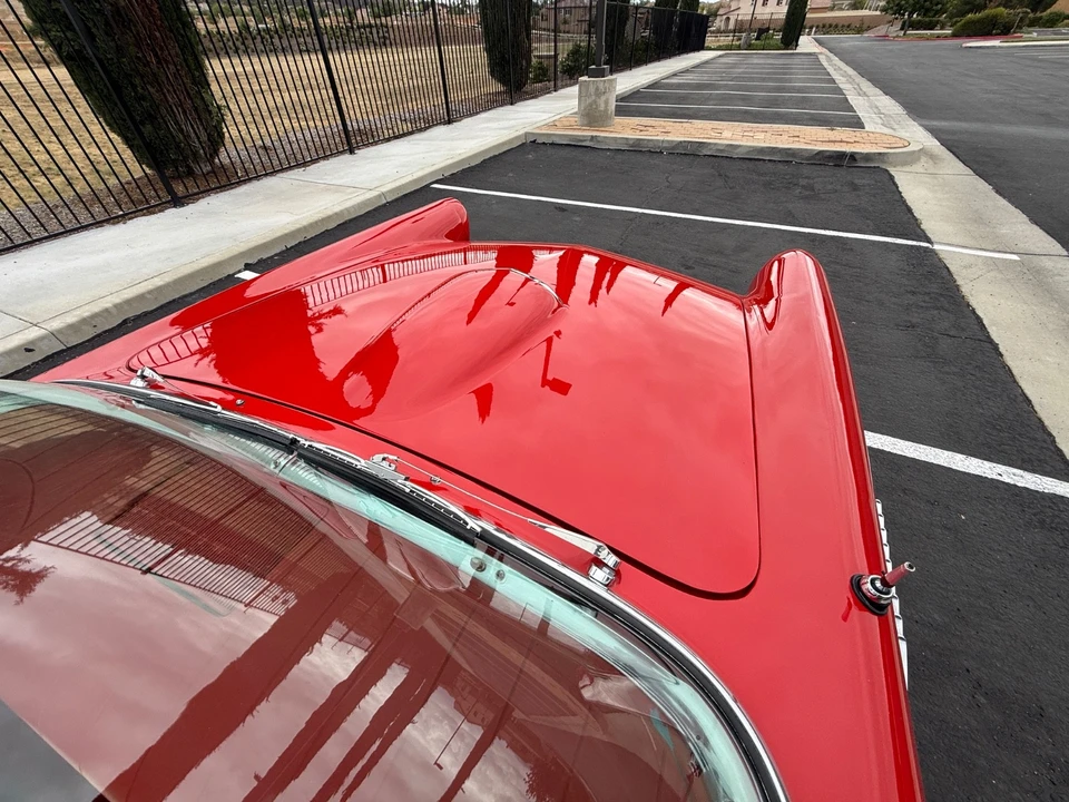 1957 Ford Thunderbird 1st Gen - Image 14 of 31