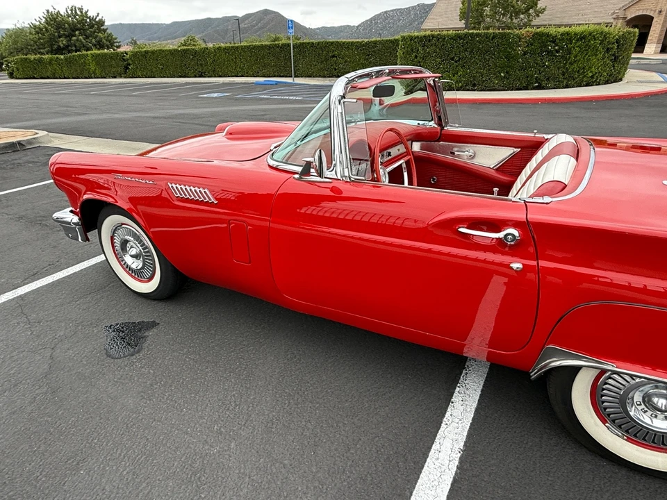 1957 Ford Thunderbird 1st Gen - Image 18 of 31