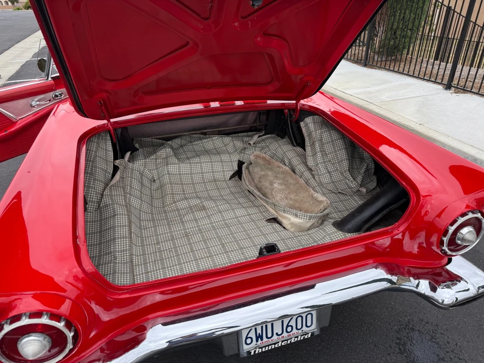 1957 Ford Thunderbird 1st Gen - Image 25 of 31
