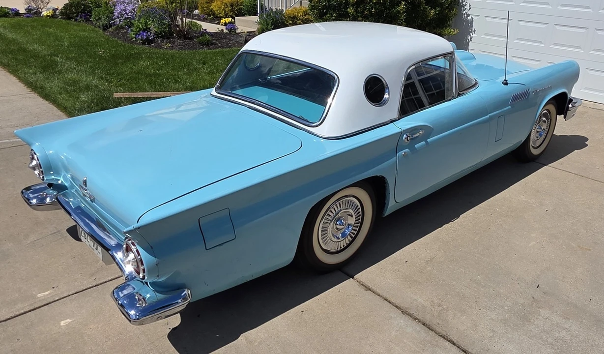 1957 Ford Thunderbird 1st Gen - Image 13 of 31