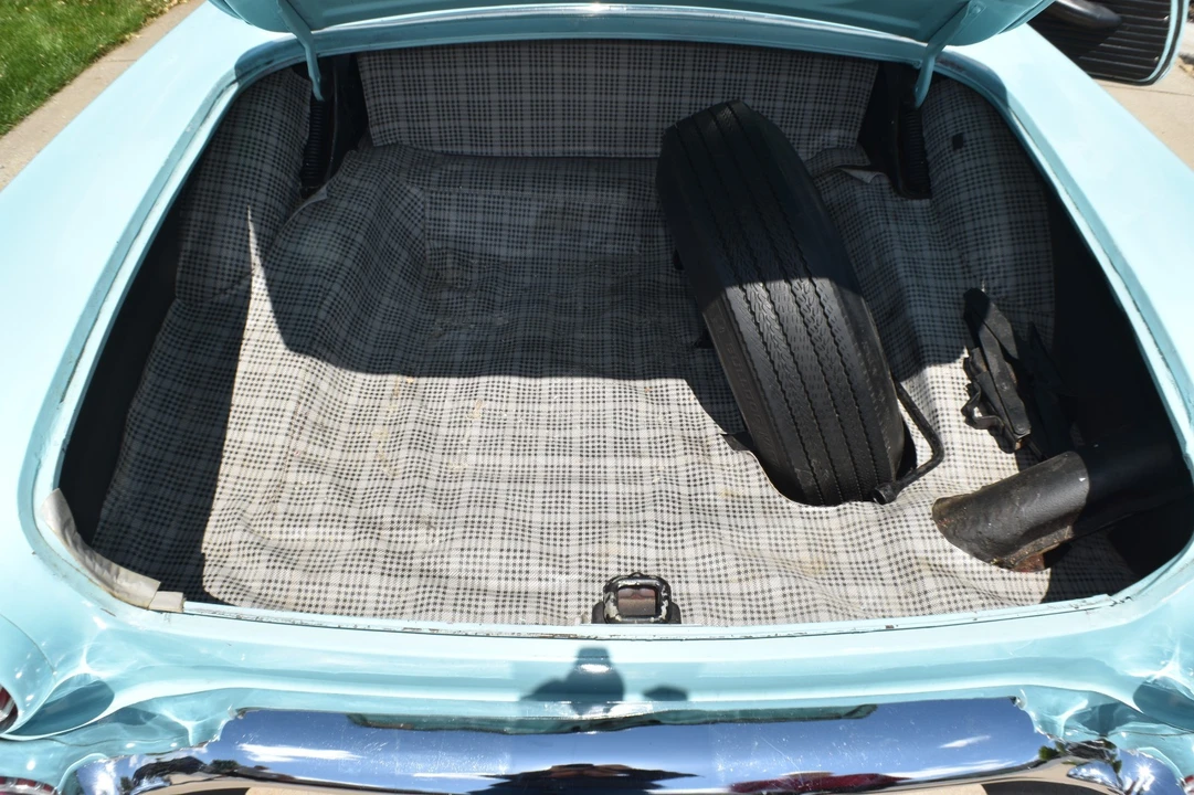 1957 Ford Thunderbird 1st Gen - Image 31 of 31