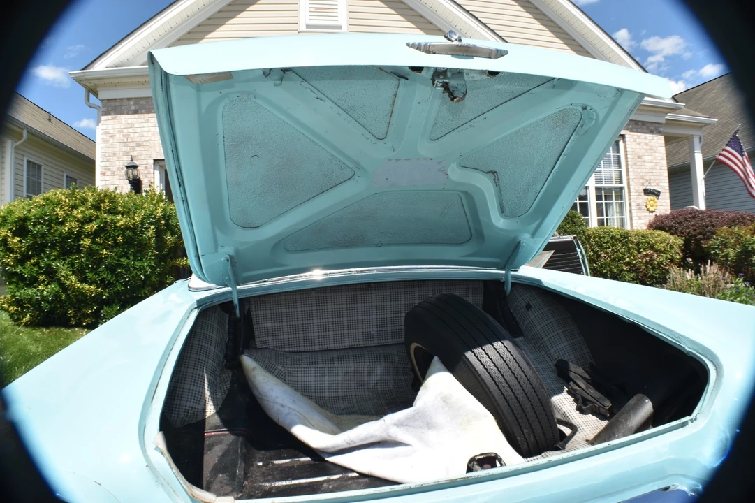 1957 Ford Thunderbird 1st Gen - Image 30 of 31