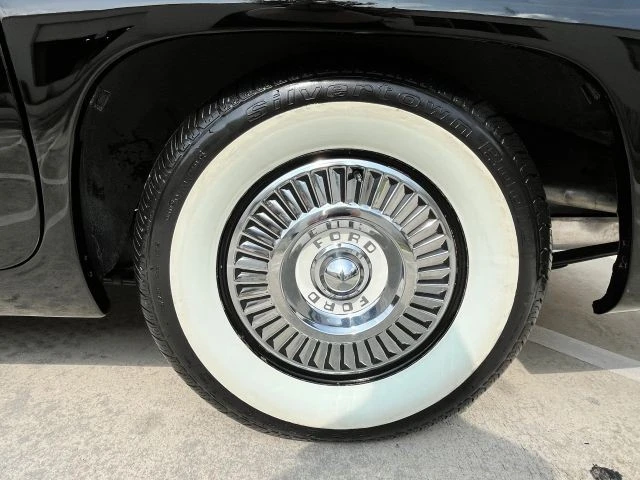 1957 Ford Thunderbird 1st Gen - Image 14 of 21